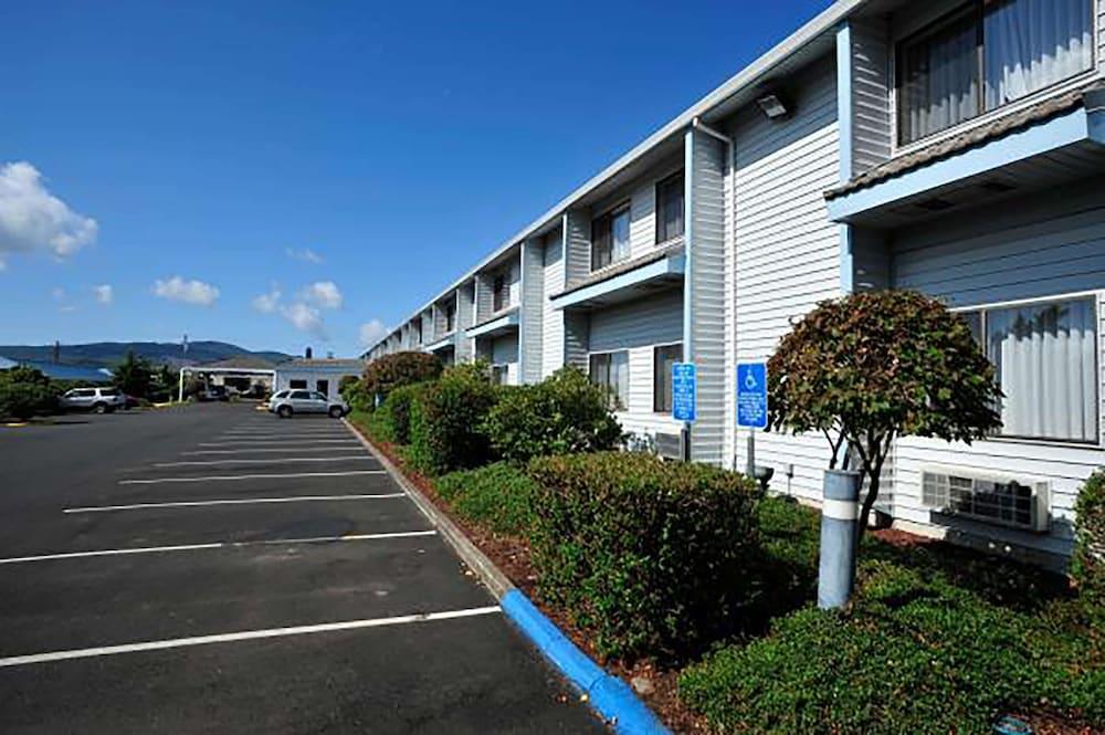 The Tillamook Inn Екстер'єр фото